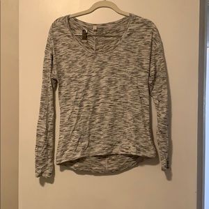 Lululemon long sleeve shirt with thumb holes!